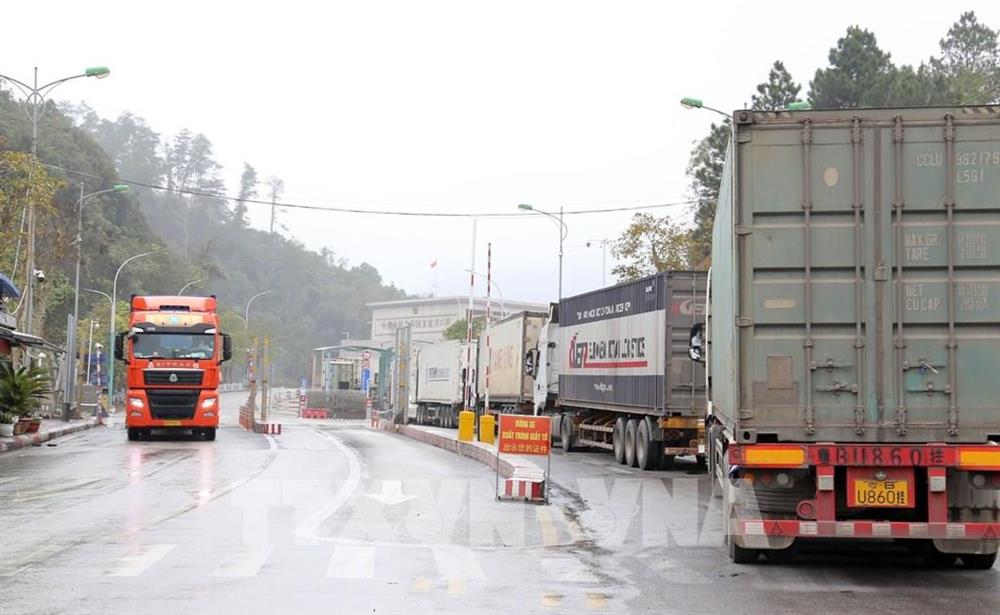 Giải pháp giảm ùn ứ và thúc đẩy xuất khẩu nông sản tại cửa khẩu biên giới phía Bắc